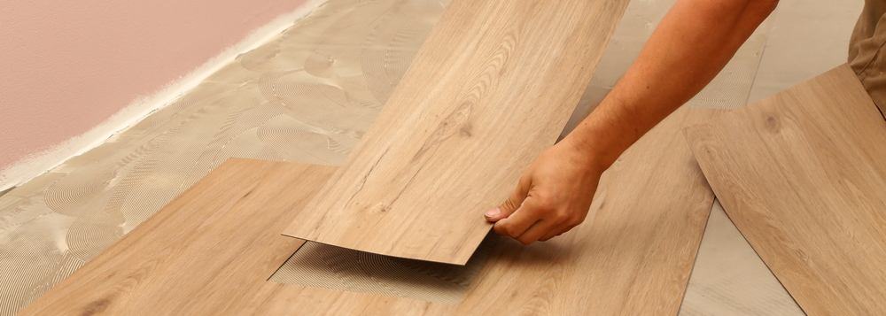 Installing flooring laminate